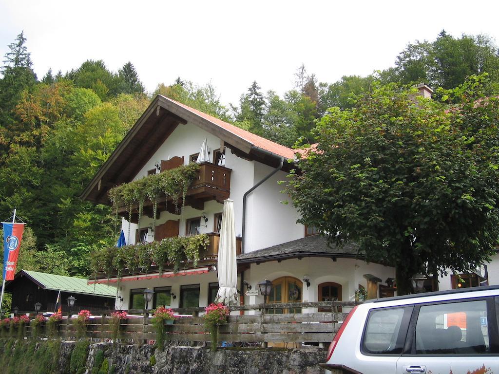 Отель Und Maria Gern